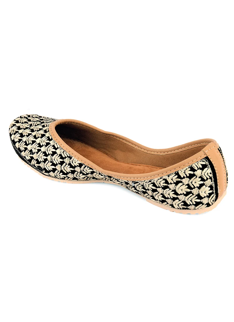 Black Zari Embroidered Juti